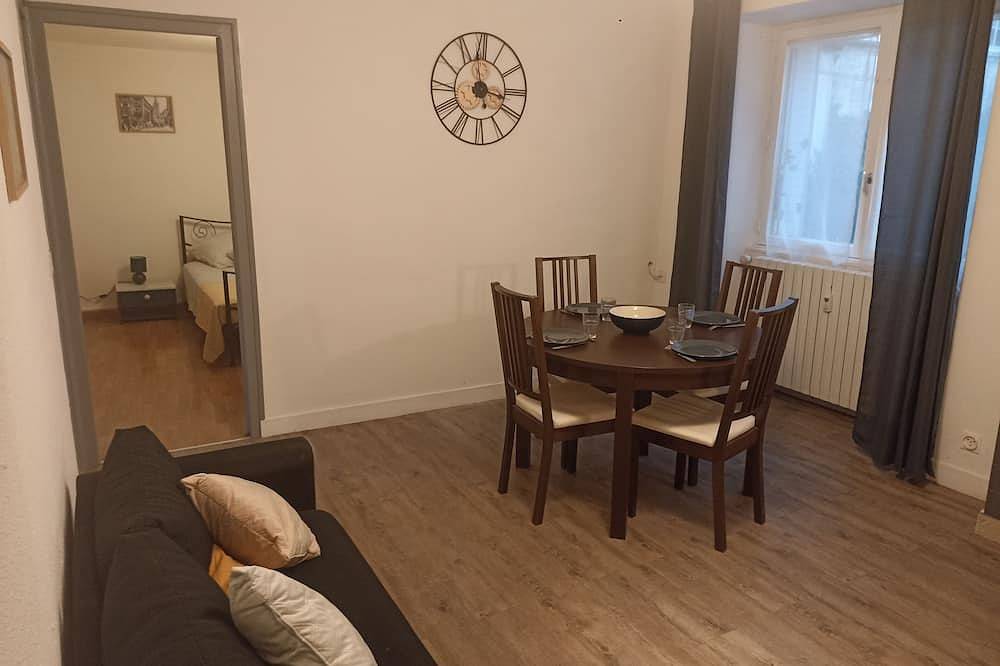 Entire apartment, At the spa in Salins-les-Bains, Jura