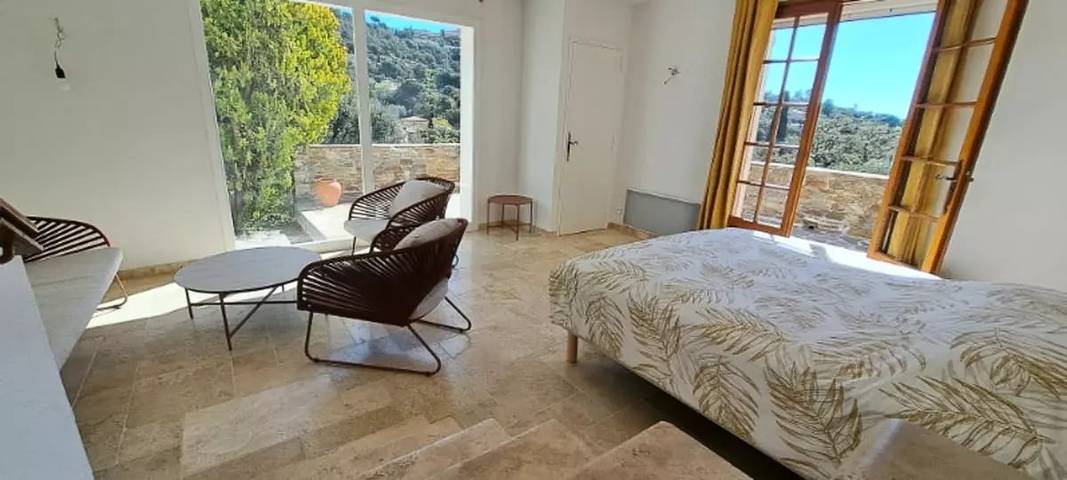 Villa pour 8 personnes, avec vue ainsi que piscine et jardin dans Le Lavandou - 3