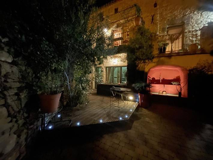 Gîte pour 2 personnes, avec jardin ainsi que jacuzzi et piscine à Vallabrix - 3