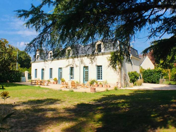 Gîte pour 2 personnes, avec piscine ainsi que jardin et vue à Saint-Clément-des-Levées