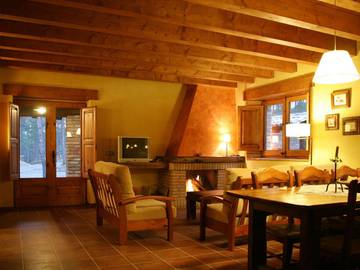 Agriturismo voor 9 Personen in Lladurs, Lleida Provincie, Afbeelding 4