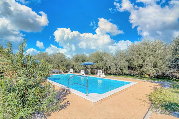 Ferienhaus für 6 Personen, mit Pool und Garten in Porec und Umgebung