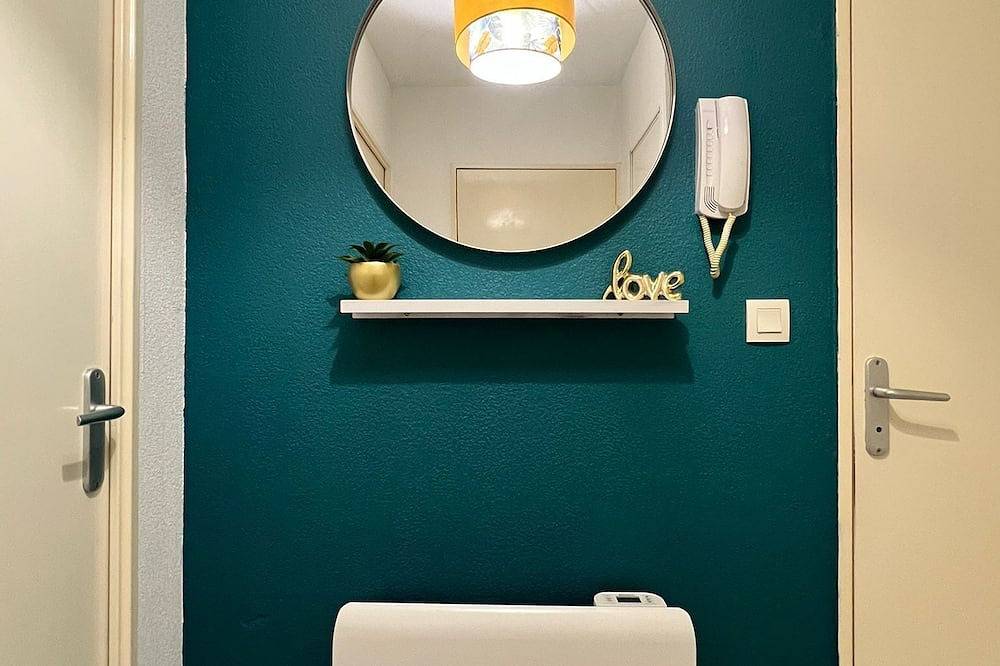 Apartamento entero, Small 2P cocoon with swimming pool and private parking! in Touques, Region de Lisieux