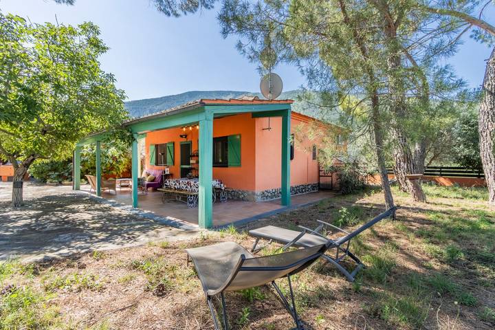 Ferienhaus 'Maison Avec Piscine En Catalogne' mit Bergblick, Wlan und Klimaanlage in Aramunt, Conca de Dalt