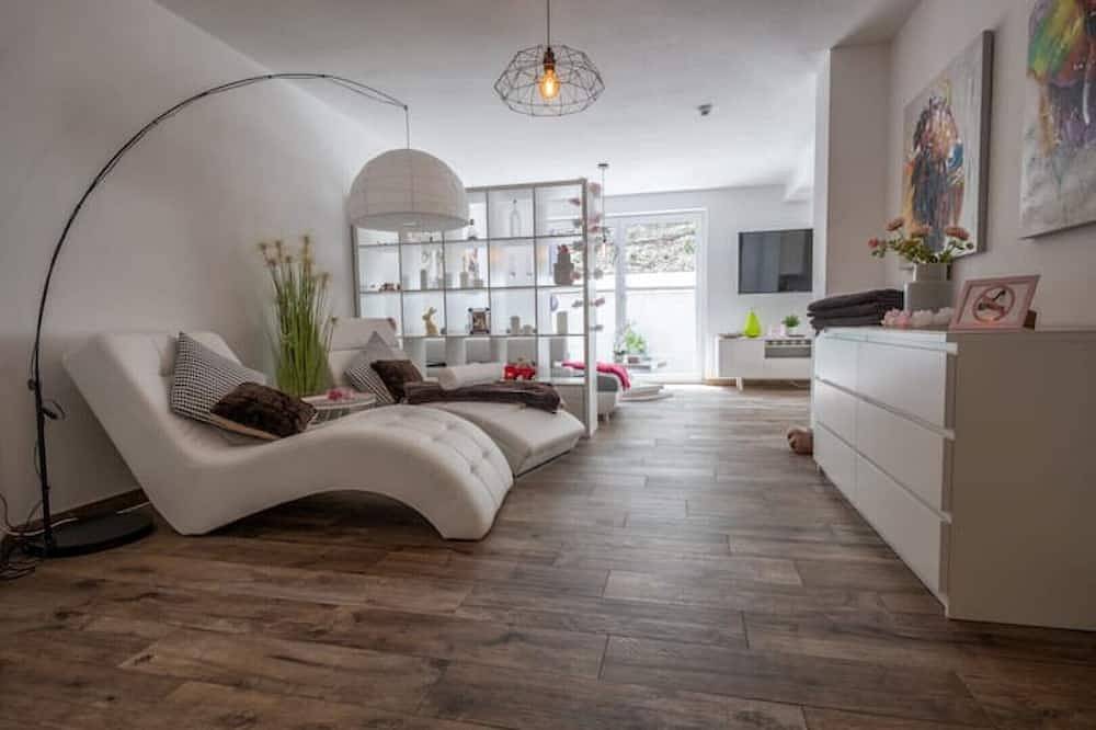 Appartement entier, Modern basement apartment with use of pool in Anif, Tennengau