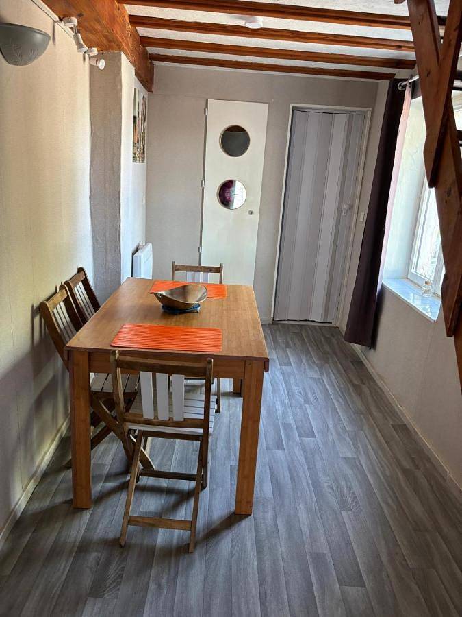 Gîte pour 2 personnes, avec Vue sur le lac et Vue à Peyriac-de-Mer - 3