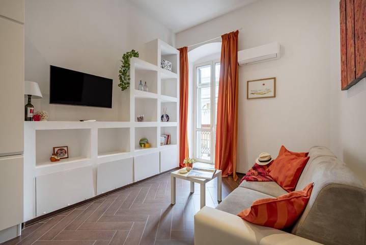 Ganze Wohnung, GuestHost - Nina Home: Your Comfort in the Heart of Bari in Bari, Bari Provinz