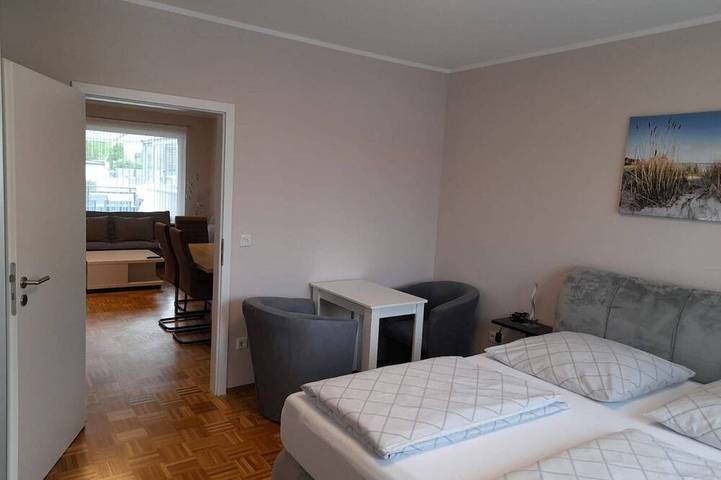 Ganze Wohnung, Luxuriöses Appartement mit 2 Schlafzimmern und Balkon in Sulzbach am Main, Main-Odenwald