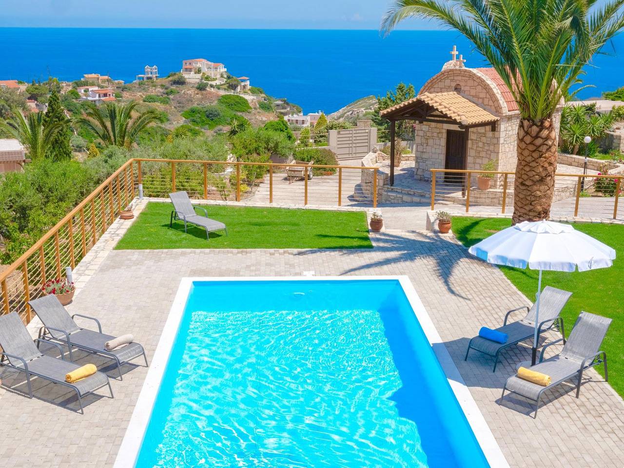 Villa Lygaria with Private Pool in Lygaria, Achlada