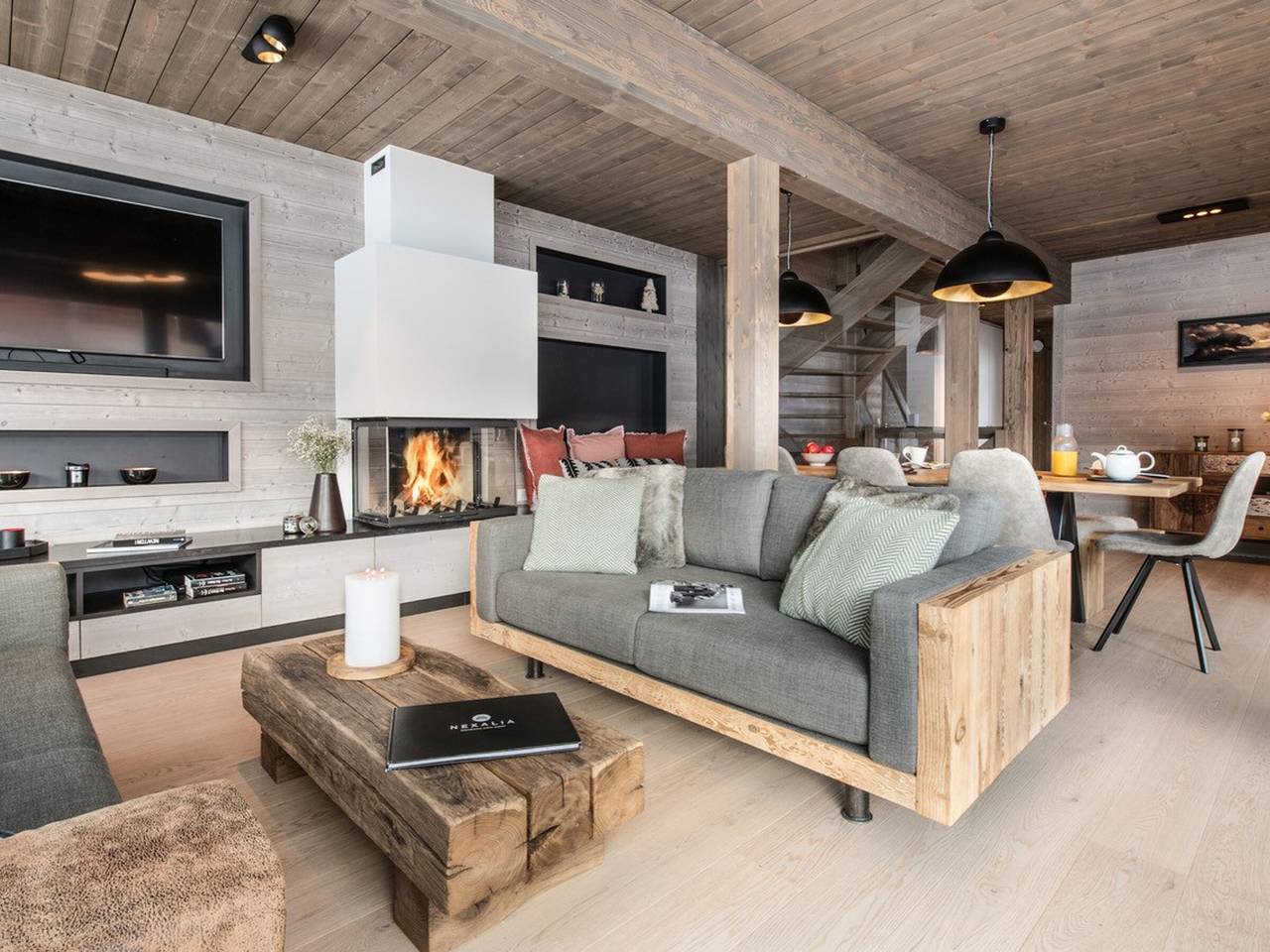 Chalet en Bois avec Spa et Sauna à Châtel, 10 Couchages in Chatel, Les Portes du Soleil