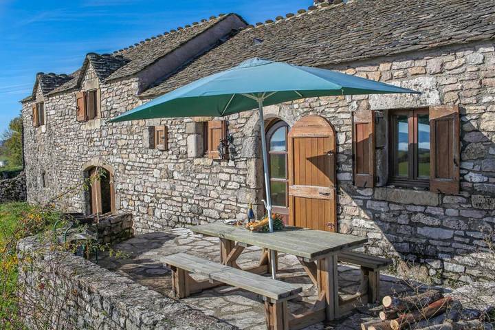 Location de vacances pour 5 personnes, avec jardin, animaux acceptés à Vebron - 2