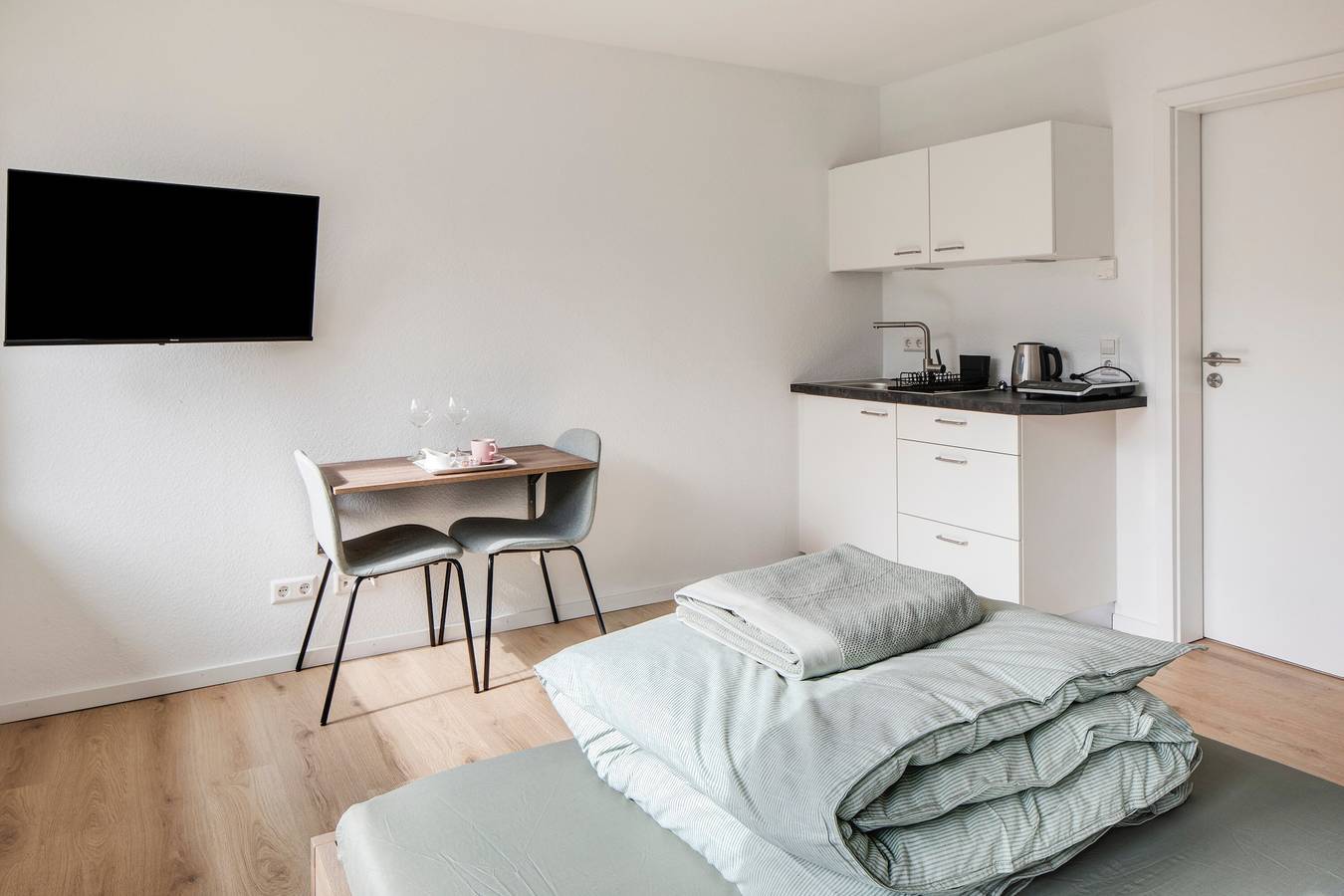 Ganzes Studio, Einzimmerapartment 'Tunsel' mit Wi-Fi in Bad Krozingen, Südschwarzwald