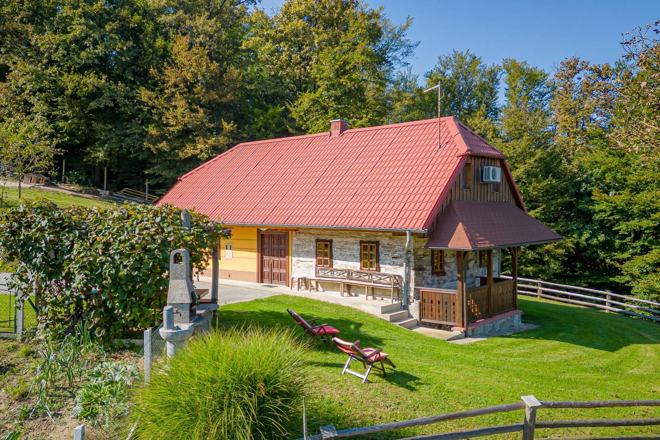 Kunstek Farmhouse With Sauna in Untersteiermark