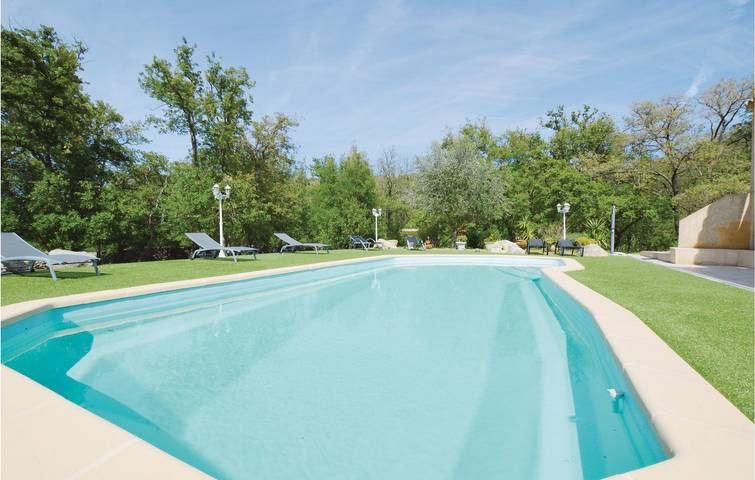 Encantador apartamento con piscina y WiFi, cerca del centro de la ciudad y del río in Ville-di-Paraso, Region de Calvi