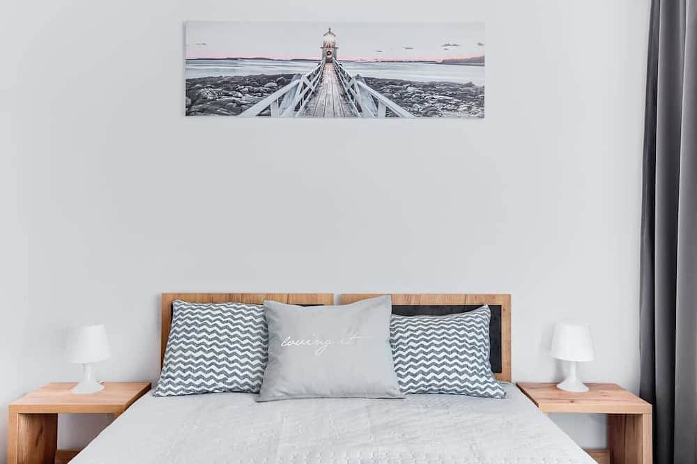 Ganze Wohnung, Morska 4 | Jarosławiec | Helles Studio | Balkon | Swimmingpool | 12 Minuten zum Strand in Jarosławiec, Powiat Sławieński