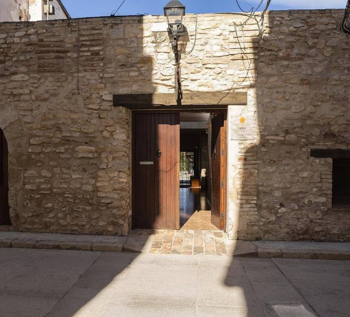 Casa rural para 46 personas, con terraza, Familias con niños en Cherta