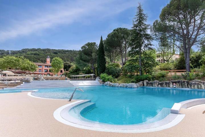 Parc de vacances pour 4 personnes, avec balcon et piscine, adapté aux familles en Ardèche - 3