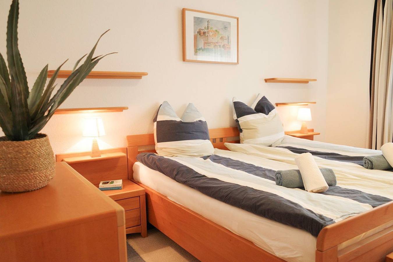 Aurich holiday home: garden, sunroom, fireplace in Aurich, Landkreis Aurich