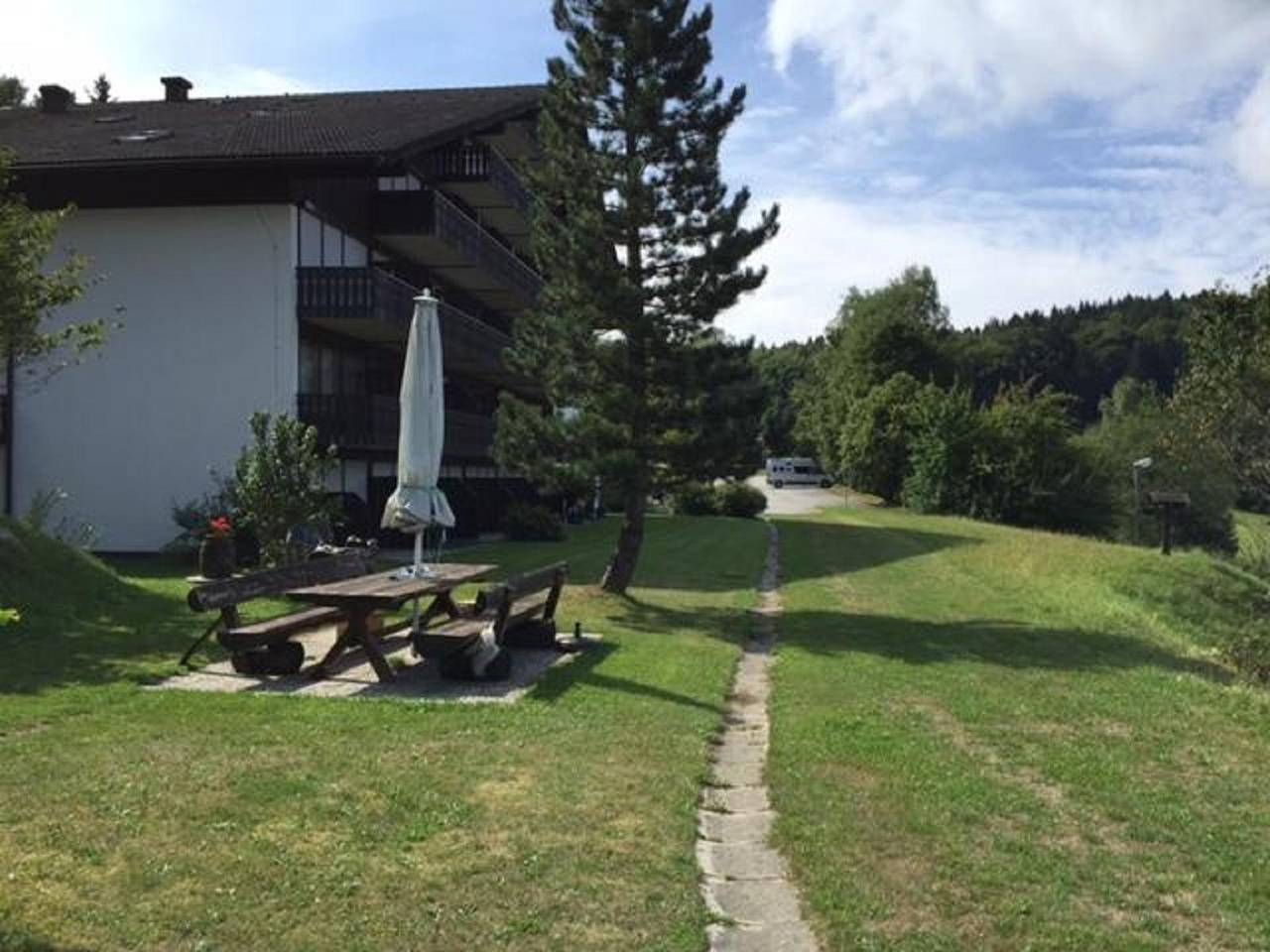 Ganze Ferienwohnung, Pfiffiapart - Appartement mit Terrasse in Schöfweg, Ostbayern