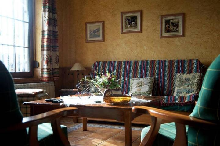 Apartamento para 9 personas, con Balcón y Terraza además de Jardín y Vistas en Navarredonda de Gredos