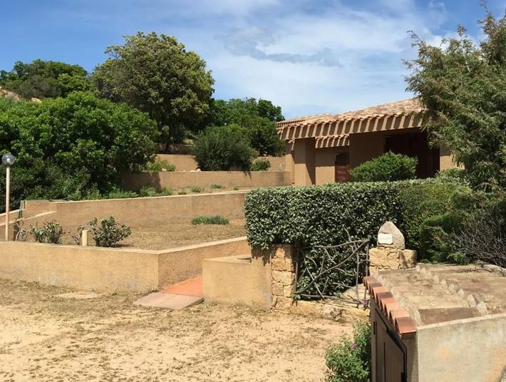 Maison de vacances non clôturée dans une résidence avec terrasse ; Parking disponible in Costa Paradiso, Trinità d'Agultu e Vignola