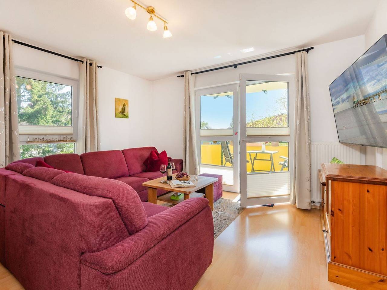 Ganze Ferienwohnung, Ostseetrio Haus 1 - 04 - Ostseetrio Haus 1 - 04 - Balkon, zentrale Lage moderne Ausstattung in Zinnowitz, Usedomer Norden
