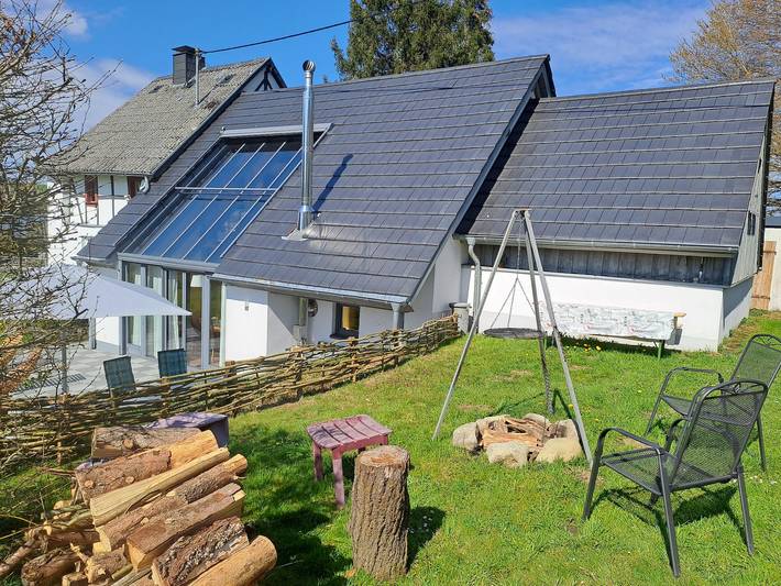 Ferienhaus für 8 Personen, mit Garten und Terrasse in der Eifel - 3