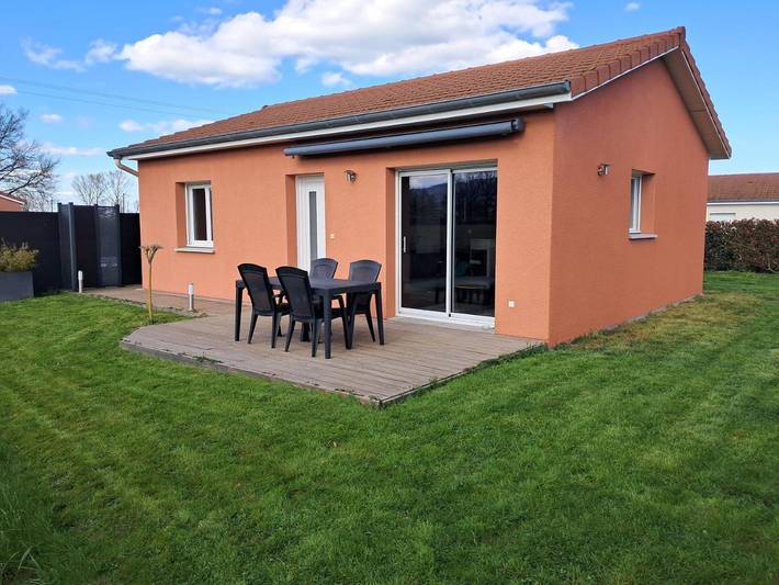 Cottage pour 4 personnes, avec jardin et vue à Ouches