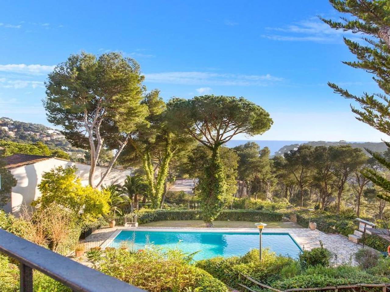 Apartamento entero, Apartamento encantador con piscina y terraza, a 500m de la playa - Llafranc, Costa Brava in Llafranch, Palafrugell