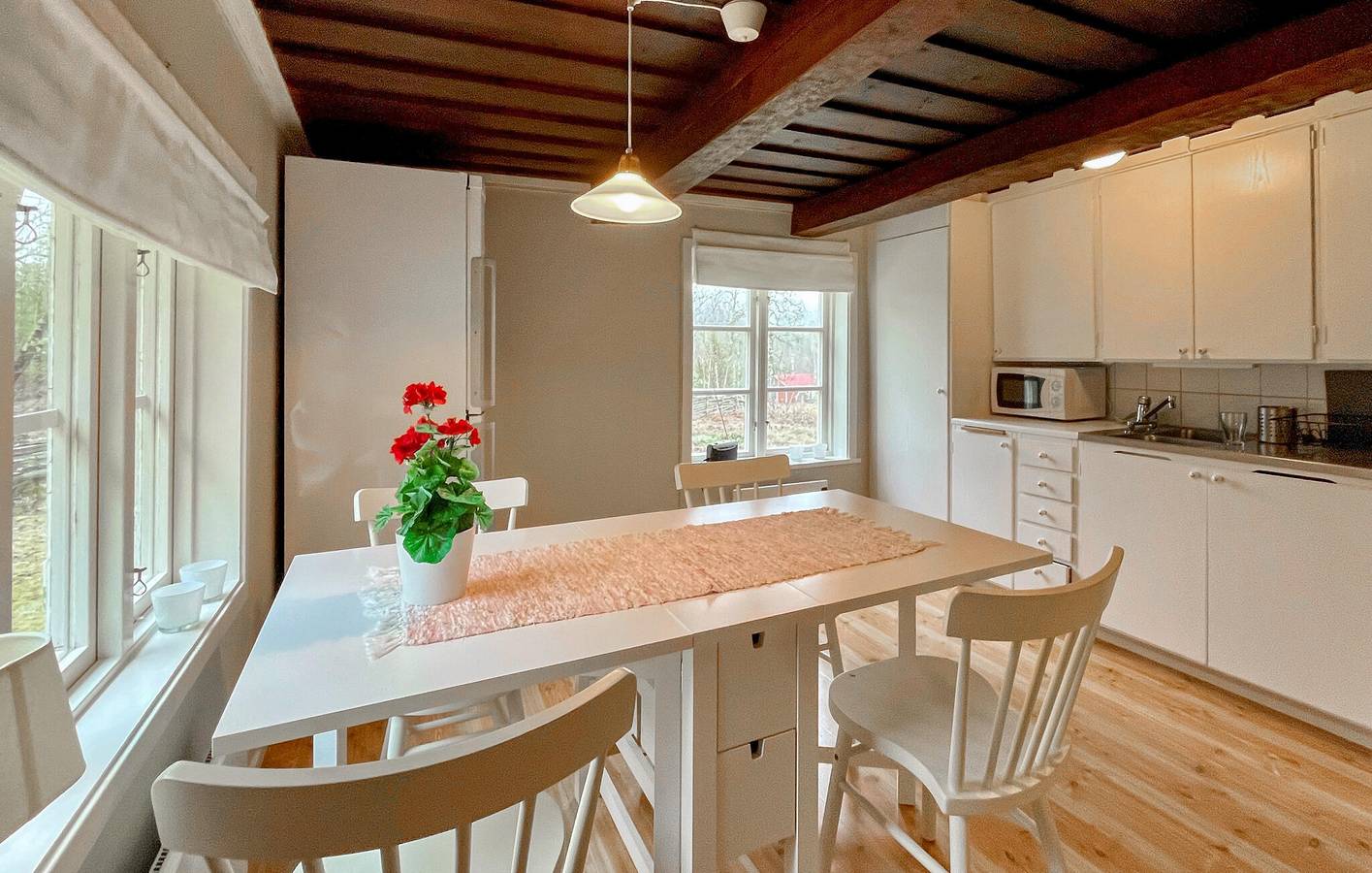 Ferienhaus für 2 Personen mit Terrasse in Ydre und Umgebung