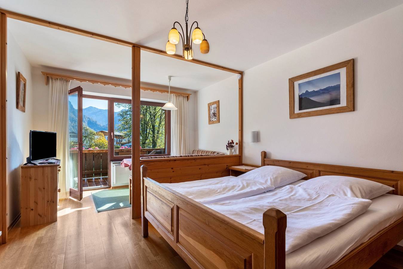 Ganze Wohnung, Ferienwohnung "2 Apartment mit Gartenblick" mit Bergblick, Privatem Balkon und Wlan in Schönau am Königssee, Berchtesgadener Alpen