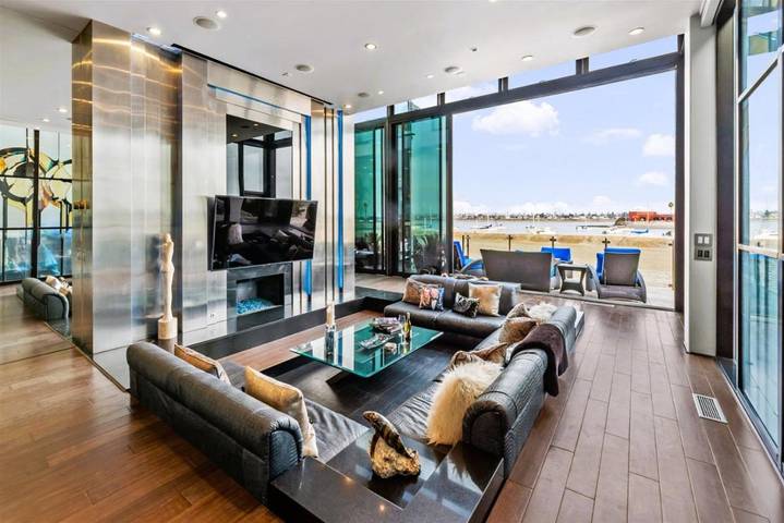 Casa de vacaciones para 12 personas, con jacuzzi además de sauna y balcón - 1