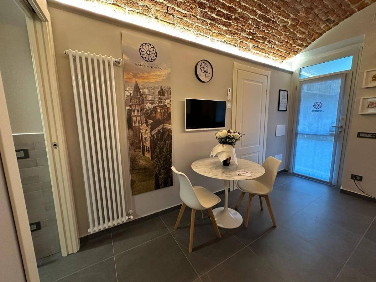Appartamento intero, S. Andrea in Centro (Vercelli), Vercelli