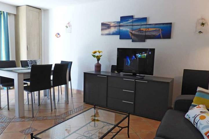 Ganze Wohnung, Wenn die Zikaden aufwachen: Eukalyptus in Saint-Aygulf, Frejus