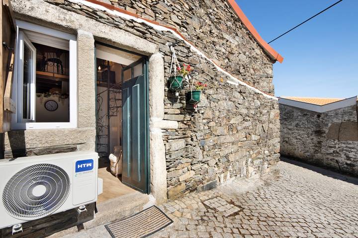 Casas e apartamentos de temporada para 4 pessoas, com piscina infantil e jardim em Distrito de Vila Real