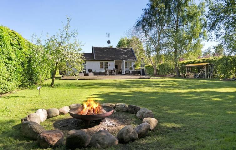 Ferienhaus für 4 Personen mit Terrasse in Hornbæk, Kattegat Küste
