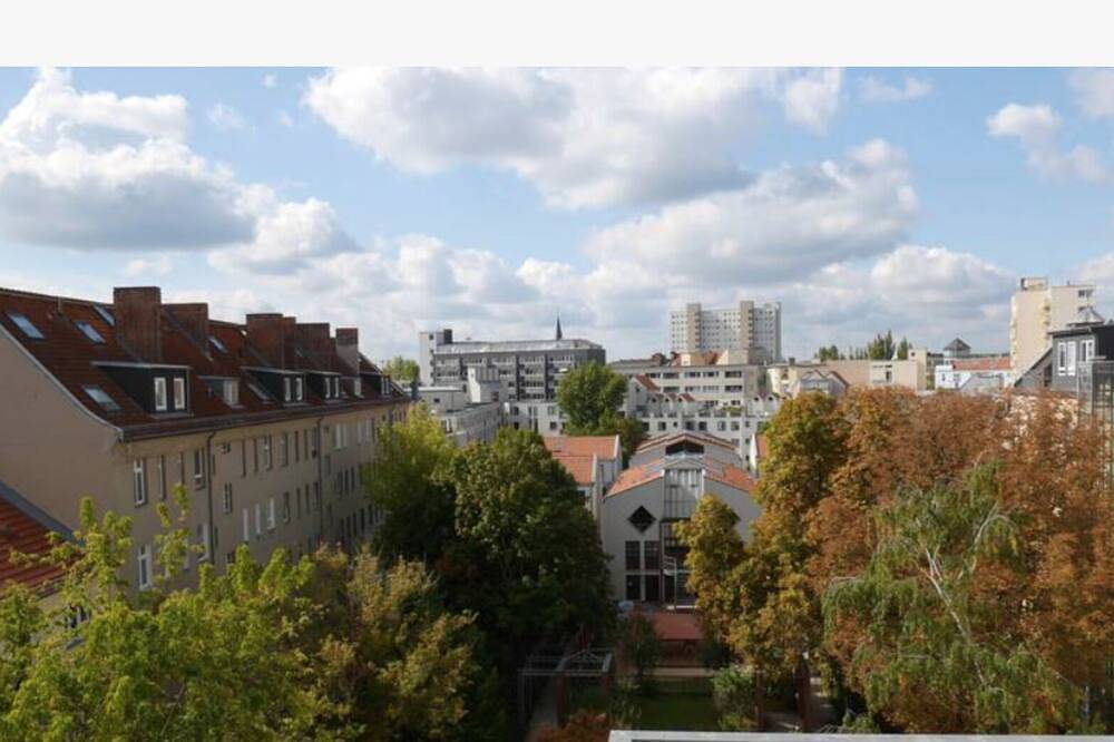Ganze Wohnung, Ruhiges Zimmer in der City West Berlin-Wilmersdorf mit luxuriöser Regendusche in Berlin Innenstadt, Berlin