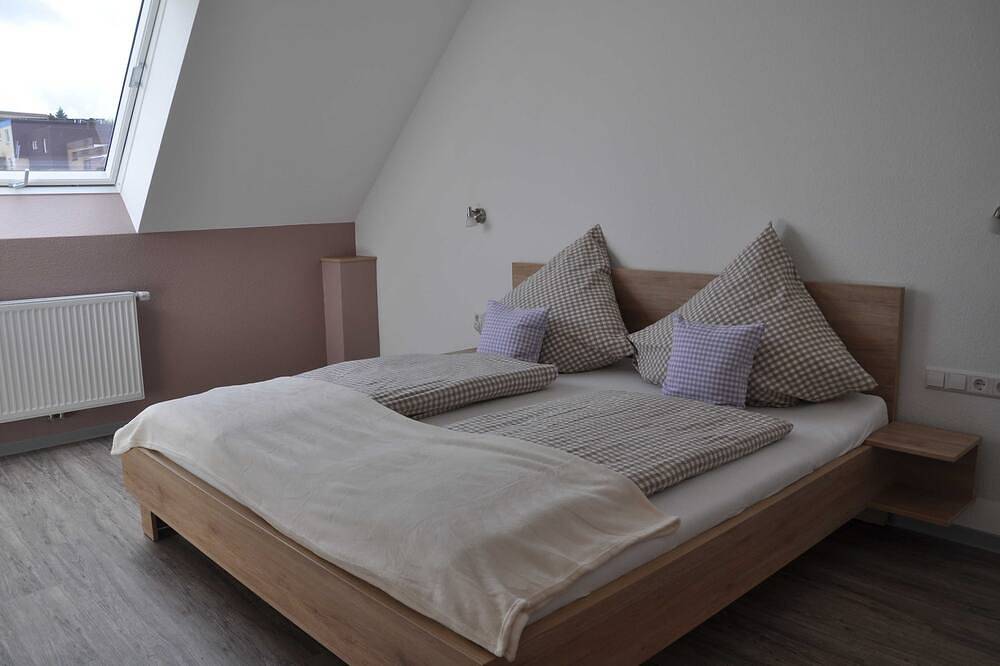 Ganze Wohnung, Ferienwohnung Merlot - Ferienwohnung Vollert in Obersulm, Kurpfalz
