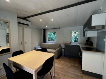 Camping pour 8 Personnes dans Saint-Vincent-de-Lamontjoie, Région de Nérac, Photo 2