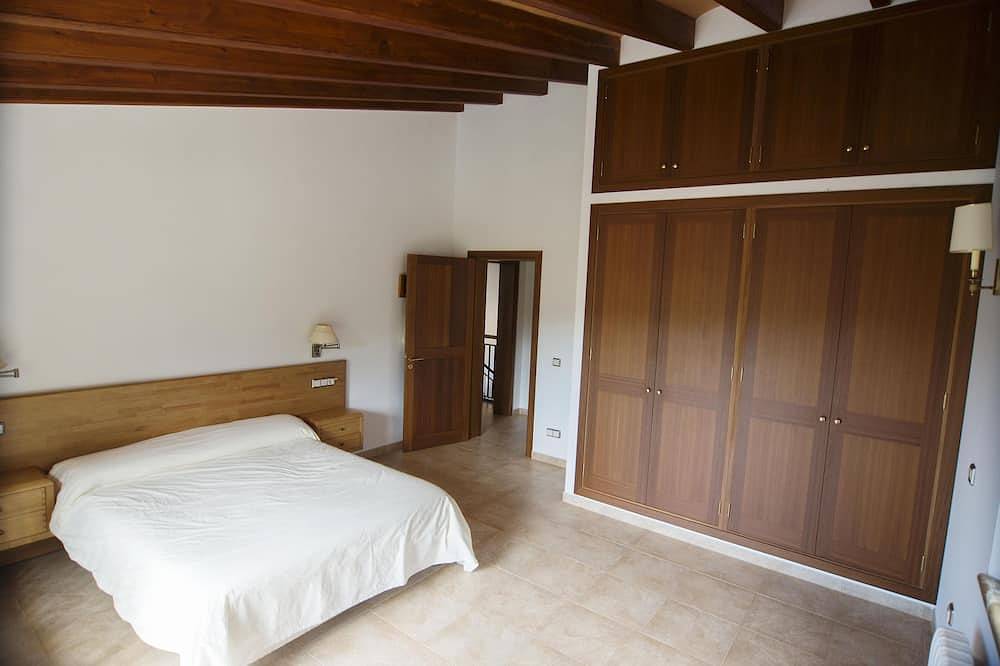 Villa Isla Mallorca- Ideal Familia- Free Wifi -Bbq- Area Infantil-Casa Ecologica in Puigpuñent, Mallorca Oeste