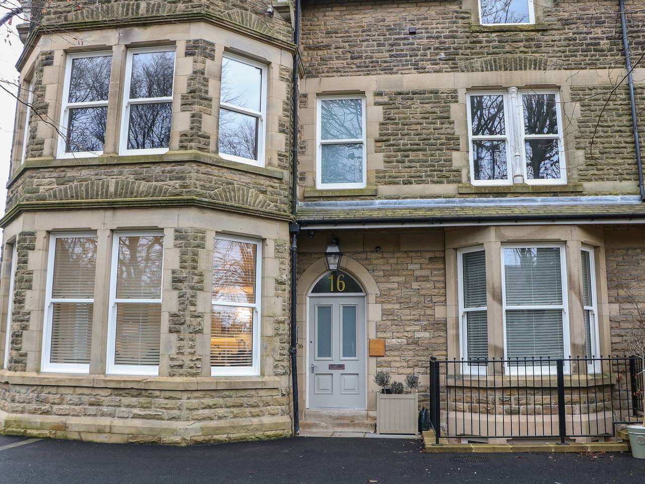 Entire apartment, Hunter's Lodge in Buxton, Derbyshire