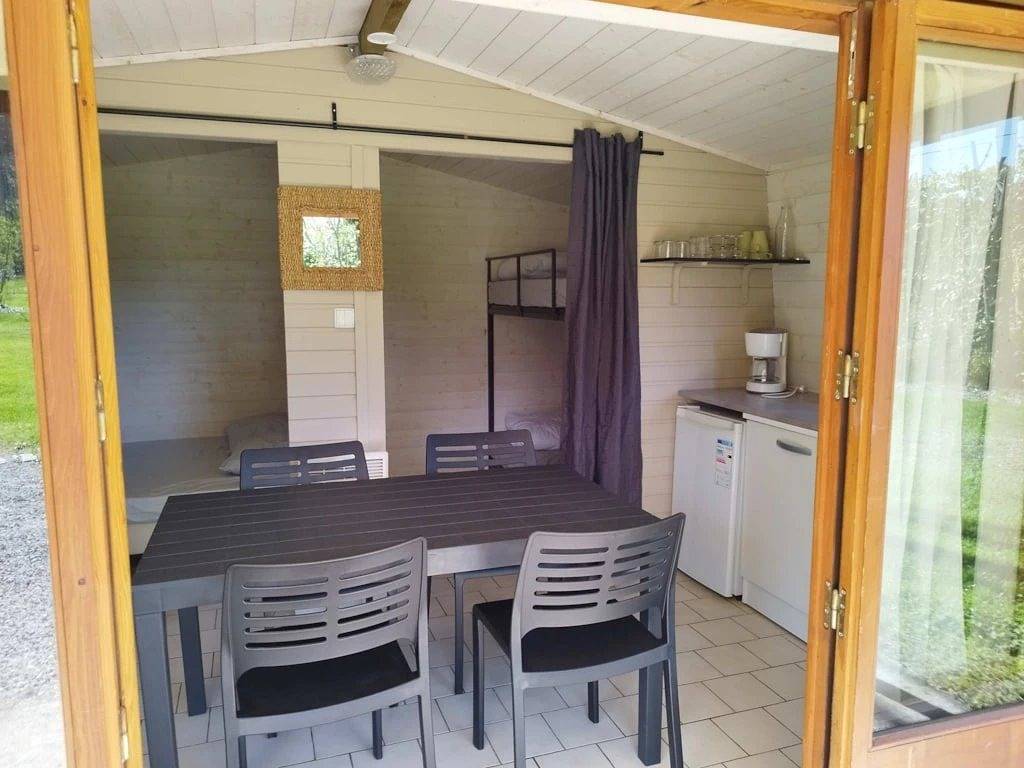 Zecamping 3 étoiles piscine chauffée pataugeoire locatif 12m2 3 pers in Vendoire, Périgord Vert