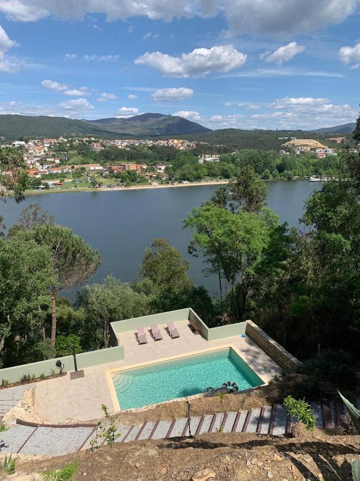 Casa vacanze 'A Casa Da Lomba' con vista sul fiume Douro e sui monti, Wi-Fi e aria condizionata in Distretto di Porto