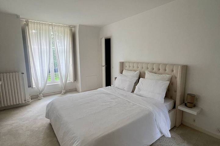 Location de vacances pour 8 personnes, avec terrasse et jardin à Barbizon - 4