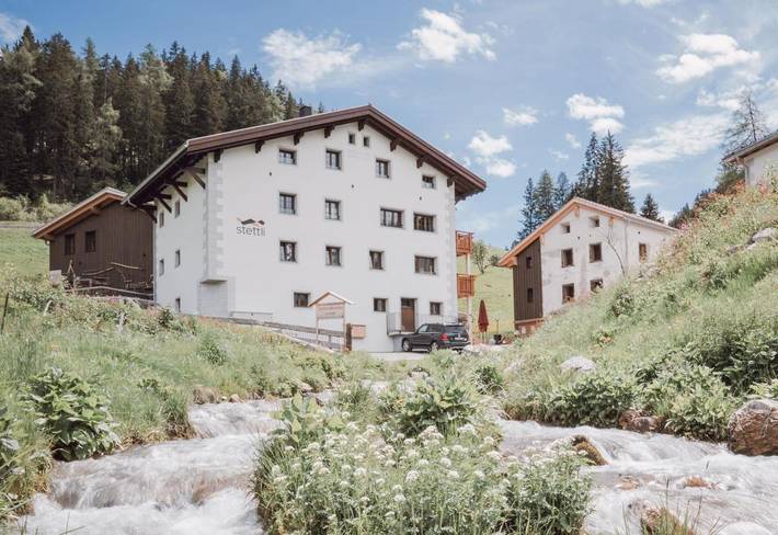 Ferienwohnung für 6 Personen, mit Balkon und Terrasse sowie Garten und Sauna in Churwalden
