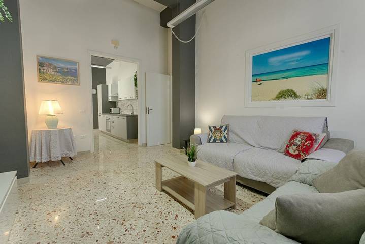 Entire apartment, Guesthost - La Rotonda Cozy Apartment in Marsala in Marsala, Trapani Province