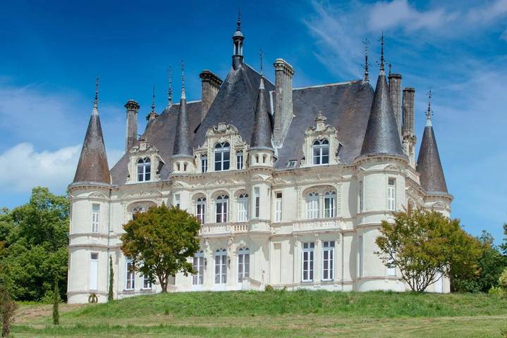 Maison d’hôte pour 3 personnes, avec Terrasse et Jardin ainsi que Piscine et Vue