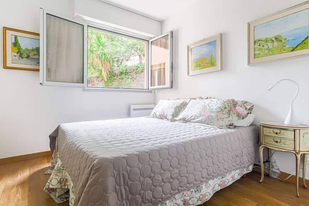 Entire apartment, Les Balcons d'Eze by Interhome in Èze, Nice region