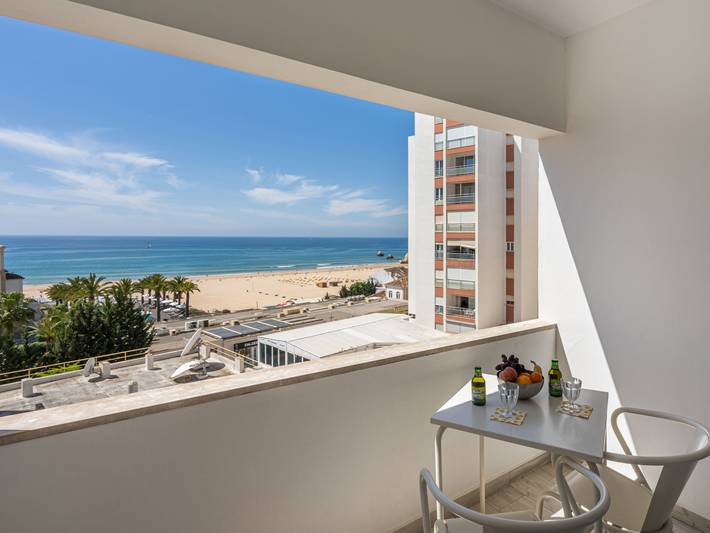 Ferienwohnung für 6 Personen, mit Balkon am Praia da Rocha