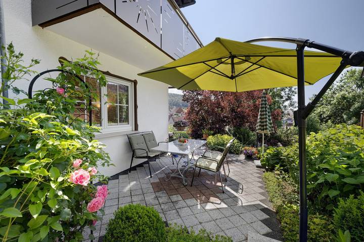 Geheel appartement, Appartement 'Waltraud' met gedeeld terras, gedeelde tuin en Wi-Fi in Tieringen, Meßstetten